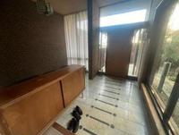 その他現地写真:広々とした玄関。