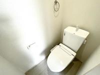 トイレ:1Fトイレ。トイレは1Fと2Fの2ヵ所に設置。