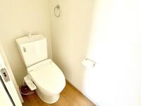 トイレ:1Fトイレ。トイレは1Fと2Fの2ヵ所に設置。