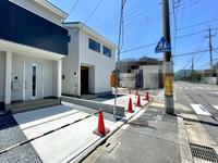その他現地写真:敷地内は広々としており、2台駐車可能！