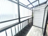 バルコニー:2Fのリビング横のバルコニー。目隠しにも雨にも安心なアクリル板がついてます！